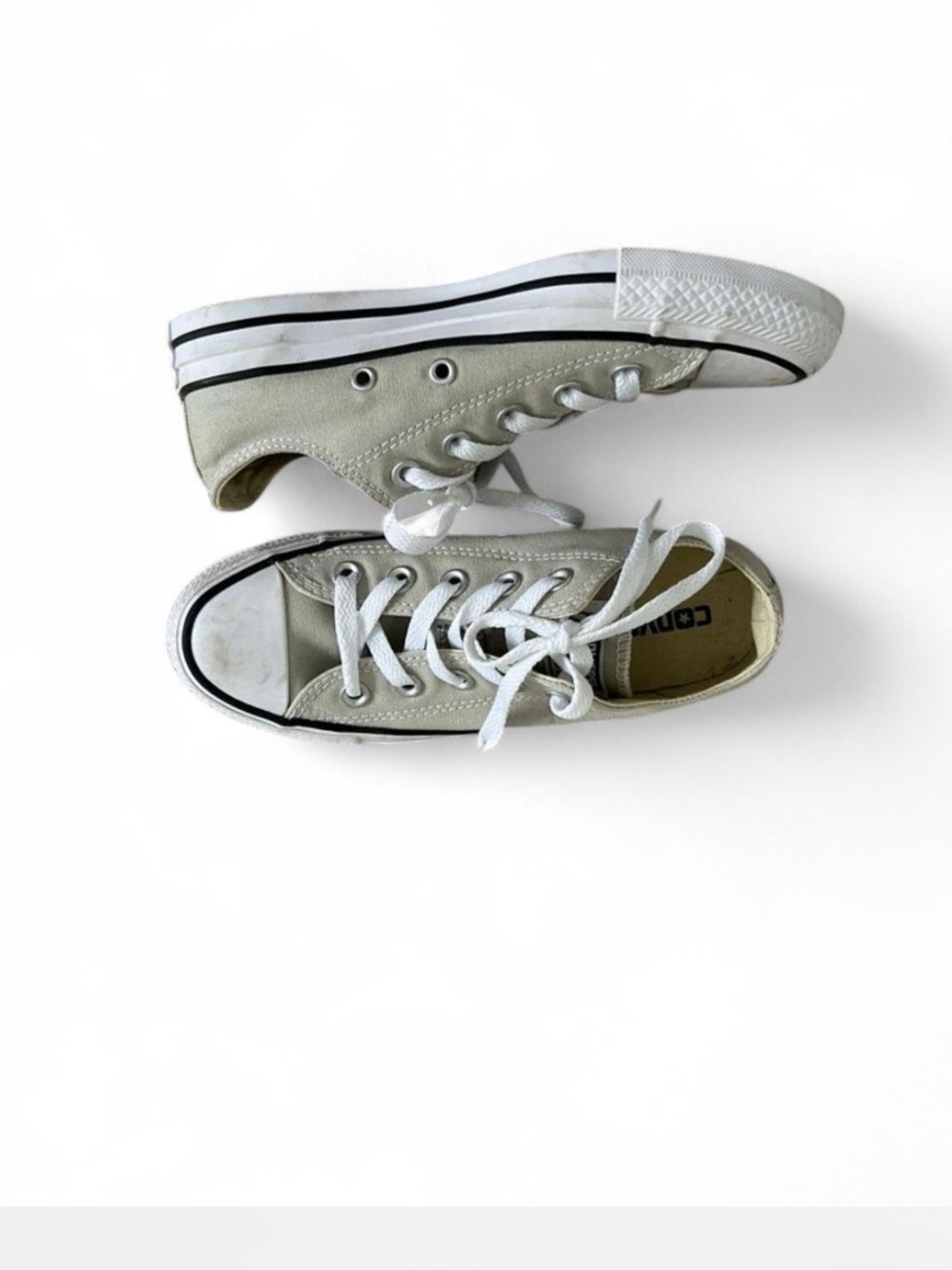 Converse Women’s sz. 5 Low-Top Canvas Sneakers - Light Beige/White